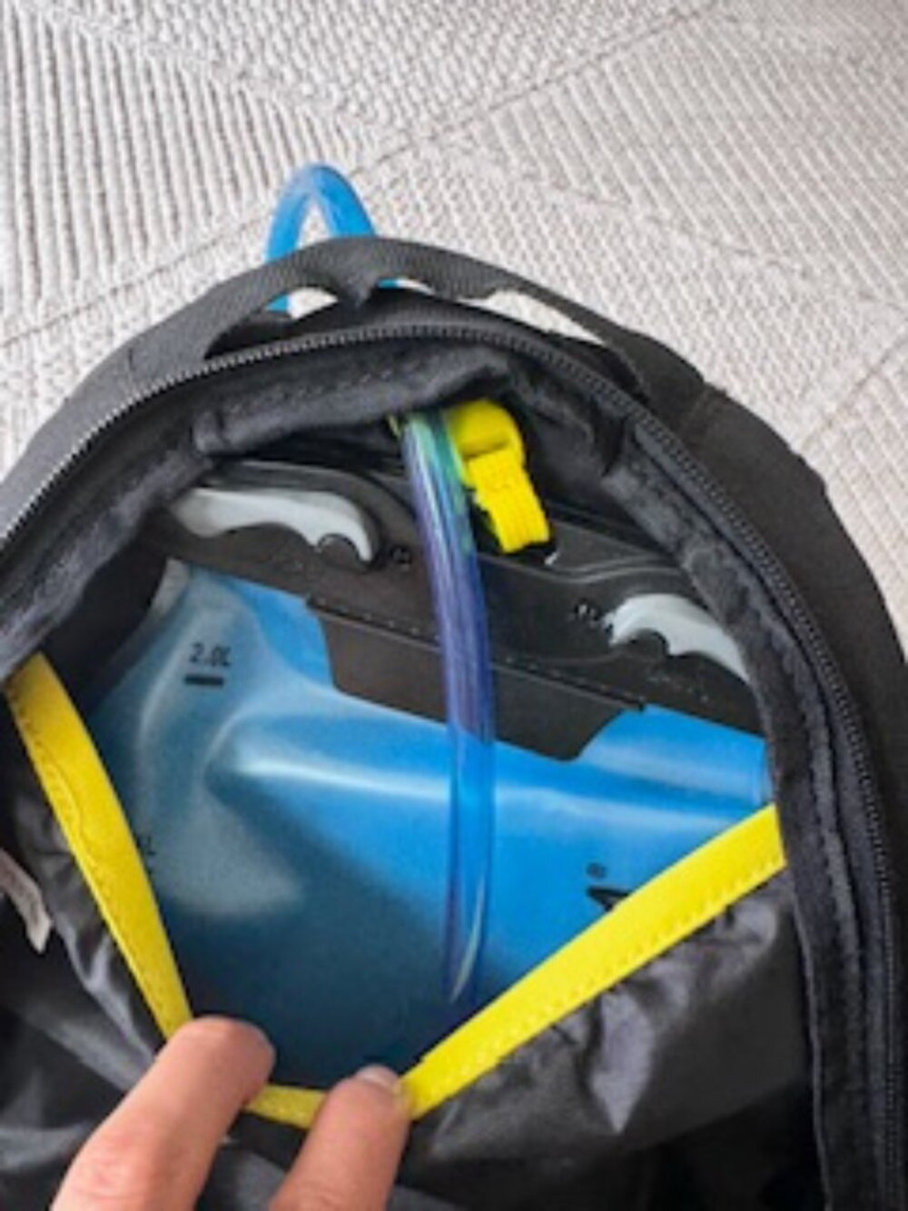 Hydration Pack backpack - Picture 5 of 5